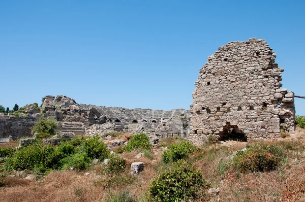 Les ruines de l'ancien amphithéâtre à Side, Turquie — Photo