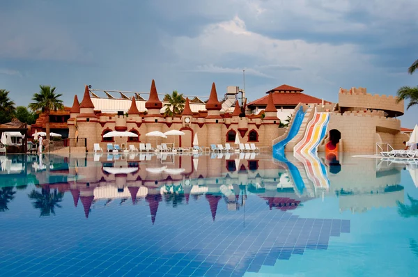 Pool on a cloudy day, Turkey — Stock Photo, Image
