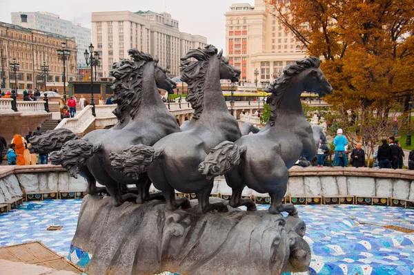 Fountain with horses at the Manege. Moscow, Russia — Stock Photo, Image