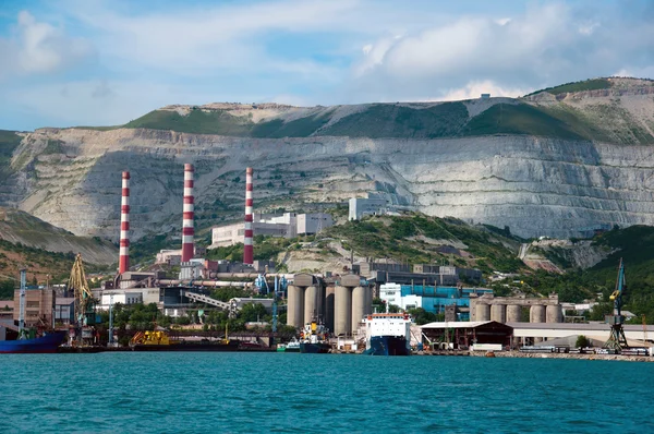 Porto de carga em Novorossiysk. Rússia — Fotografia de Stock