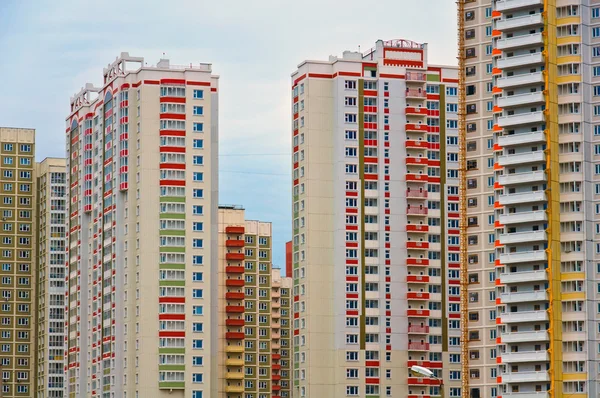 Moderní vícepodlažních obytných budov v Moskvě, Rusko — Stock fotografie