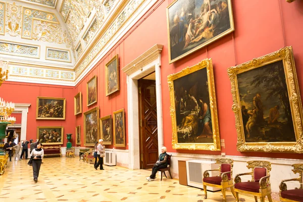 Rusland. de hermitage. hal van de Italiaanse kunst van 17-18 eeuwen. — Stockfoto