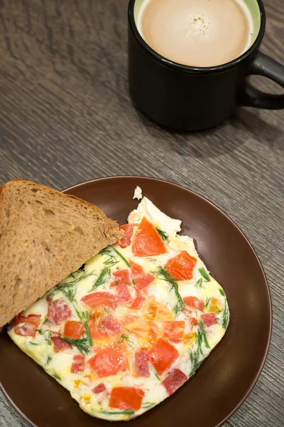 Petit déjeuner - œufs brouillés et café — Photo