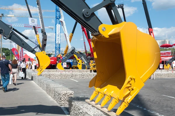The exhibition "Construction Equipment and Technologies 2013" exhibition complex "Crocus Expo" in Moscow, Russia — Stock Photo, Image