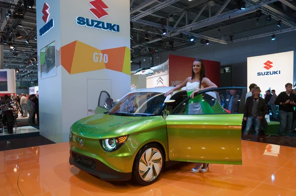 Eco-friendly concept car Suzuki G70 at MIAS 2012. Russia, Moscow — Stock Photo, Image