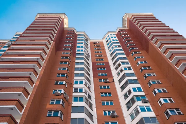 Modernes Mehrfamilienhaus in Moskau, Russland — Stockfoto