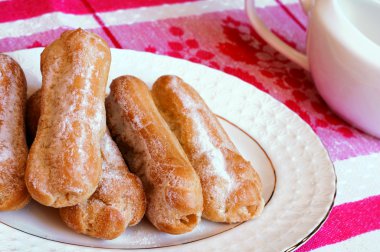 iştah açıcı eklerleri krema ile