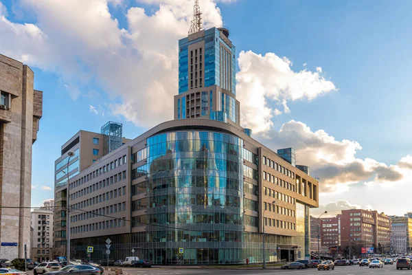 Moscou, Rússia - 21 de fevereiro de 2020. Domnikov - um centro de negócios no Acadêmico Sakharov Avenue — Fotografia de Stock