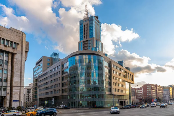 Moscou, Rússia - 21 de fevereiro de 2020. Domnikov - um centro de negócios no Acadêmico Sakharov Avenue — Fotografia de Stock