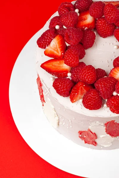 Sehr Leckerer Kuchen Mit Erdbeeren — Stockfoto