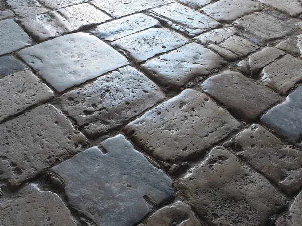 Zabytkowe Płaskie Bruk Kamienie Polerowane Przez Stopy Milionów Turystów Średniowiecznej — Zdjęcie stockowe