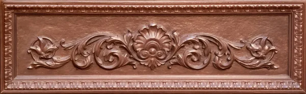 Braune Holz Geschnitzte Platte Mit Schönem Blumenmuster Nettes Element Für — Stockfoto