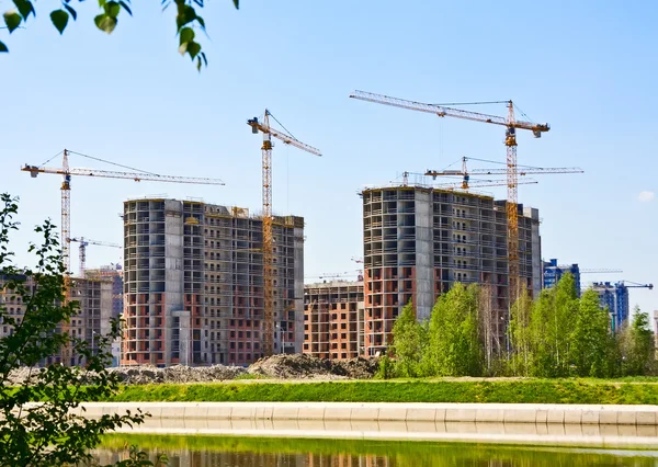 Construção de edifícios de apartamentos — Fotografia de Stock