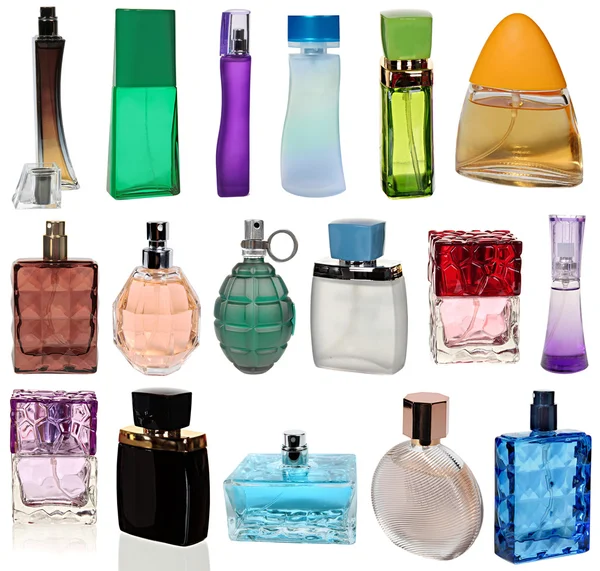 17 bouteilles en verre coloré de parfum isolé sur fond blanc. Une fusillade. Ensemble . — Photo