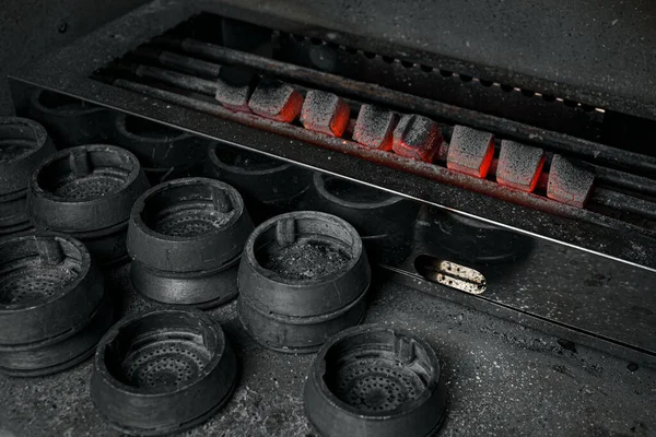 Вугілля Підігрівом Кальяну Сірому Фоні Плити — стокове фото