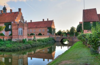 gün batımında İsveçli Kalesi