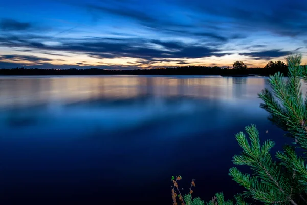 Sommerliche Seenlandschaft Unter Mitternacht — Stockfoto