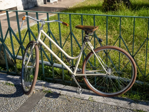 Dettaglio Della Bicicletta Nella Mia Città — Foto Stock