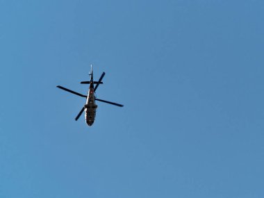 bir tatbikat sırasında bir askeri elicopter detay