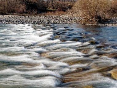 Ormandaki taşlı dere uzun süre açıkta kalır.