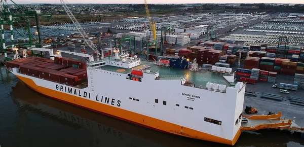 Zarate Argentina Вересня 2020 Big Roro Carrier Ship Linzarate Port — стокове фото