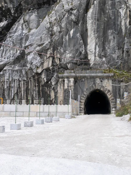 意大利Carrara的大理石采石场非常漂亮 — 图库照片