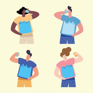 Dört kişi içme suyu içiyor