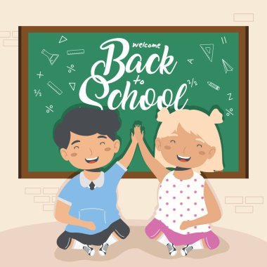 Öğrenciler çift ve karatahta