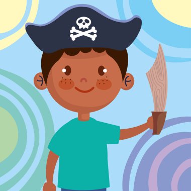 Küçük korsan çocuk karakteri oynuyor.