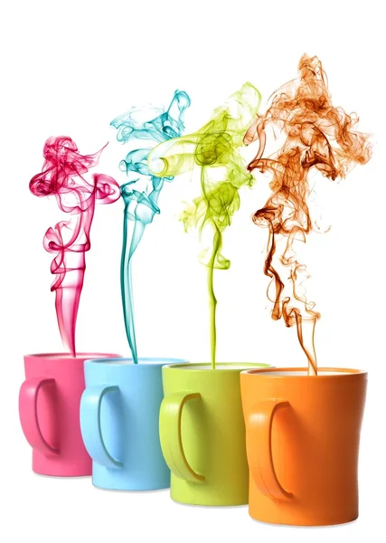 Tasses à café ou à thé avec vapeur de couleur — Photo