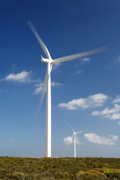 Elektrik Rüzgar türbinleri — Stok fotoğraf