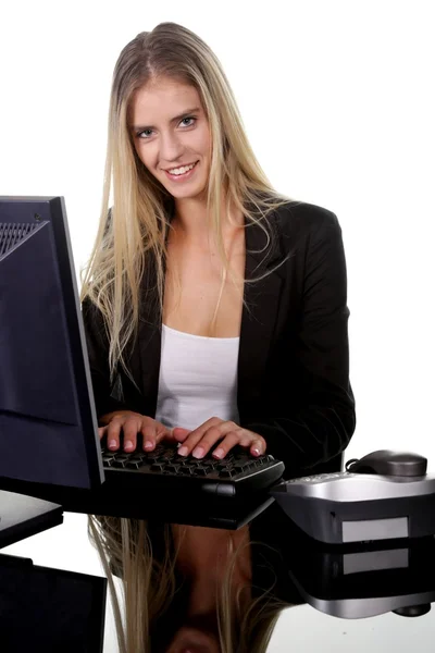 Mooie blonde office dame op haar Bureau — Stockfoto
