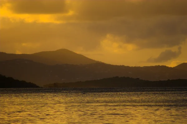 Ekvatoriella sunset — Stockfoto