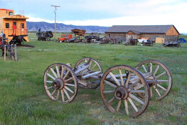 Столетний город
