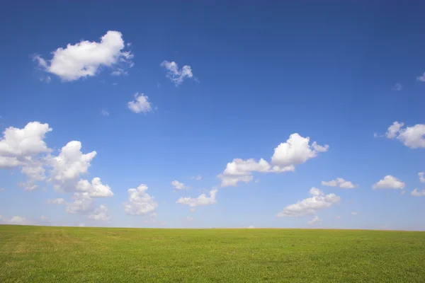 Tierras y campos agrícolas — Foto de Stock