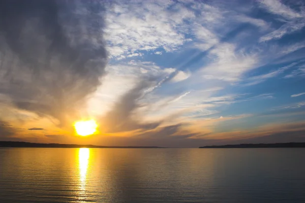 Solnedgång reflektion — Stockfoto