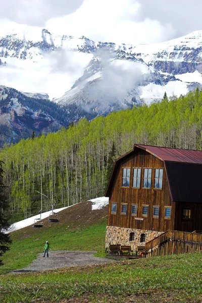 Mountain resort hus — Stockfoto