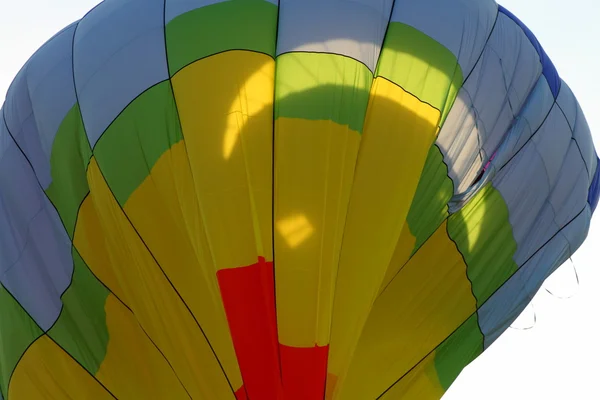 Hete luchtballon afvlakken — Stockfoto