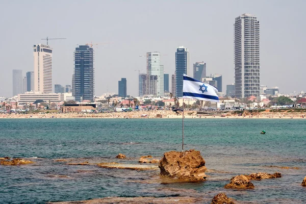 tel aviv karşı İsrail bayrağı