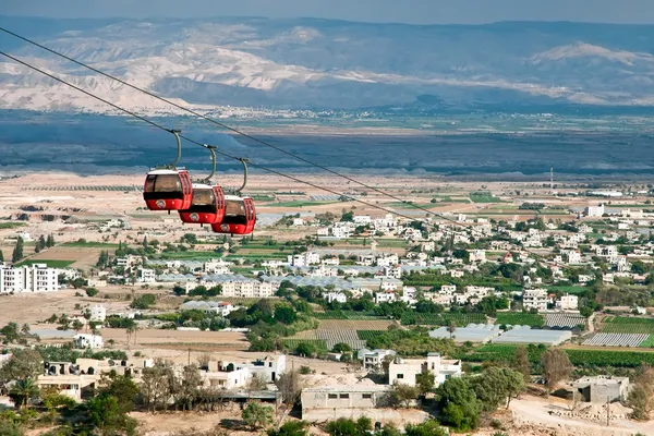 Cable car over Jericho. — Stock Photo, Image