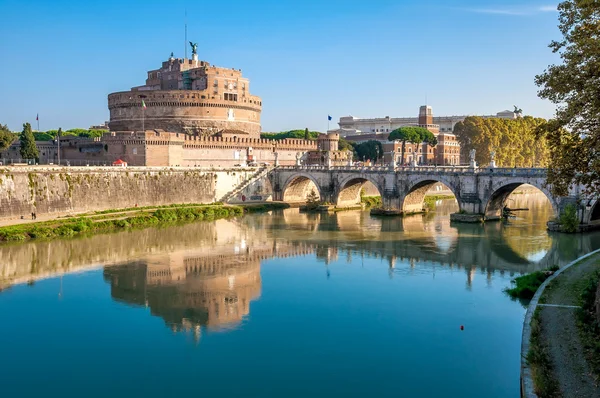 Rome, the castle and the bridge angel. — Stock Photo, Image
