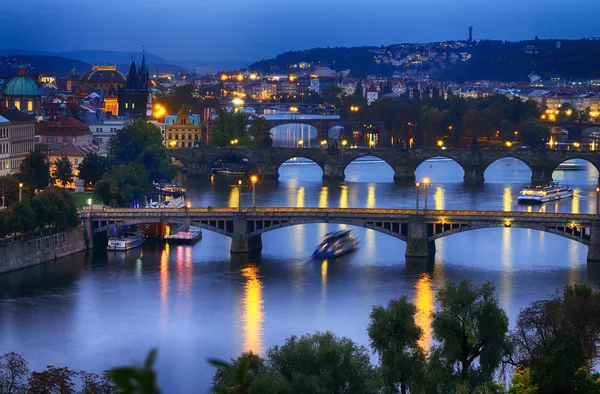 Praga à noite — Fotografia de Stock