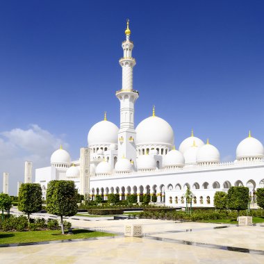 Abu Dabi Şeyh Zayed Beyaz Cami