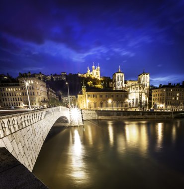 Lyon mavi saat