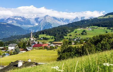 Combloux Köyü ve mont blanc