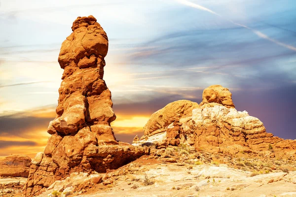 Roccia bilanciata nel Parco Nazionale dell'Arches, Utah, USA — Foto Stock