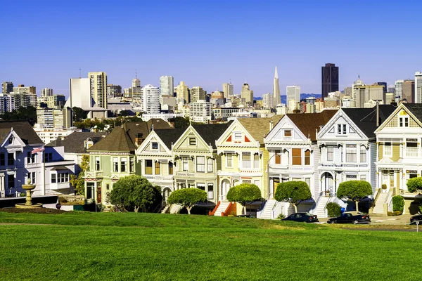 Painted ladies, San Francisco — стоковое фото