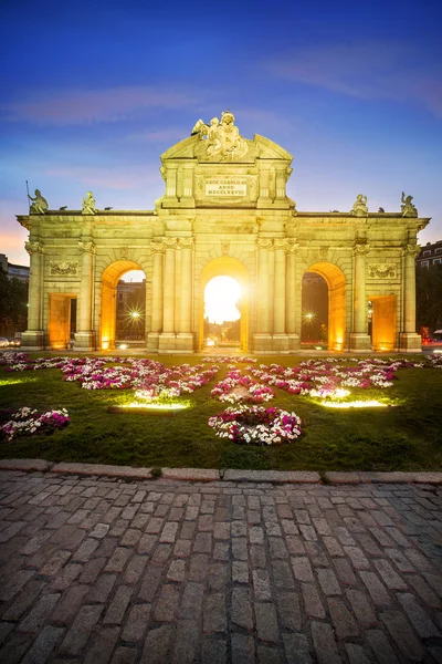 Puerta de alcala, madrid, Spanien — Stockfoto