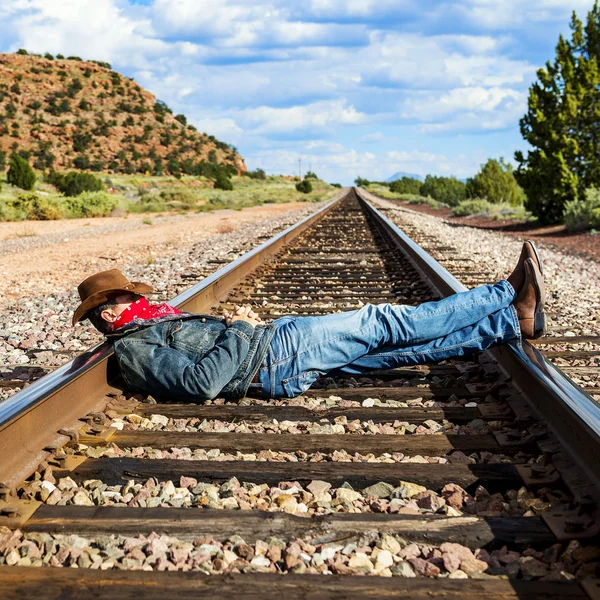 Över järnvägsspåren — Stockfoto