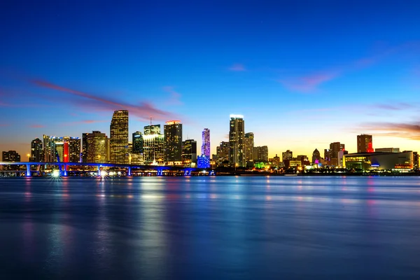 Miami cidade à noite — Fotografia de Stock